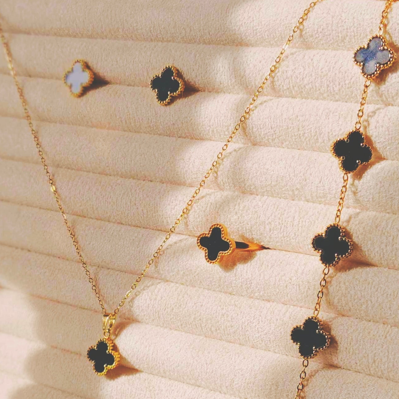 Black Van Cleef clover set