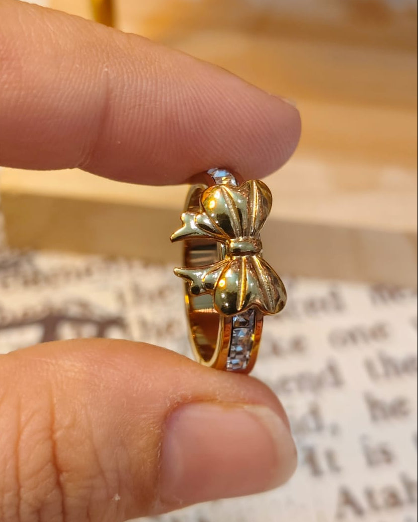 The Infinite Knot - Ring