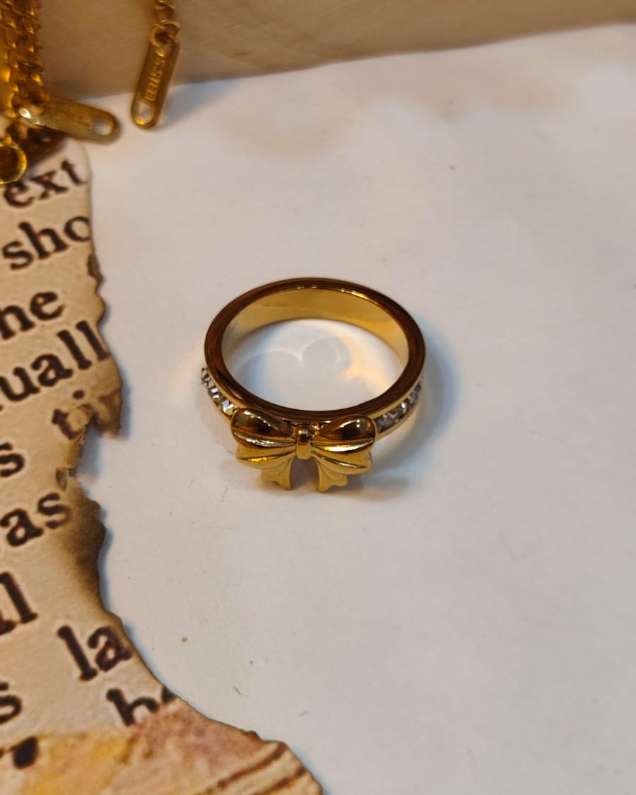 The Infinite Knot - Ring