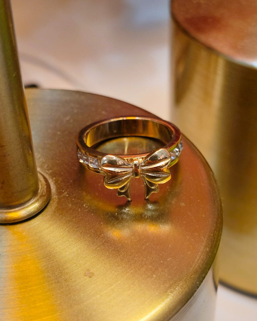 The Infinite Knot - Ring