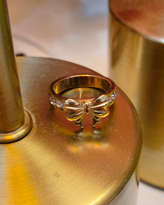 The Infinite Knot - Ring